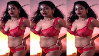 Tamil Actress Lavanya Manickam Sexy Bikini Teasing Video
